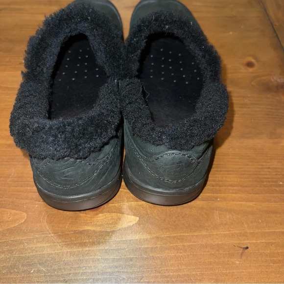 Keen fleece lined loafer women size 7 - Picture 5 of 5
